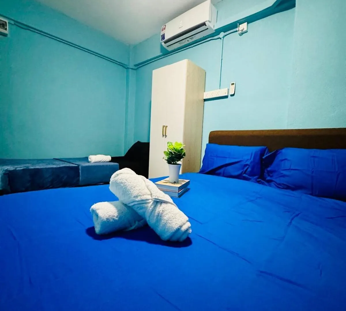 Apartment 3Br 8 Pax Budget Family Stay In Penang Gelugor
