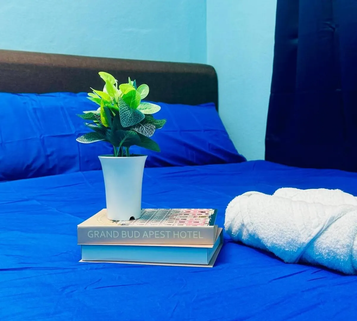 3Br 8 Pax Budget Family Stay In Penang Gelugor 0*,